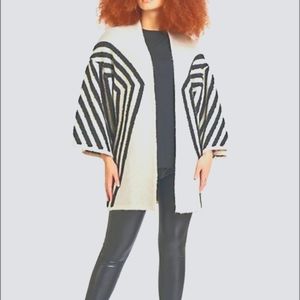 Brand New Dex llusion-Pattern Kimono-Sleeve Open-Front Cardigan